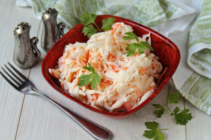 Салат из дайкона со сметаной