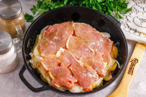 Картошка с мясом в духовке