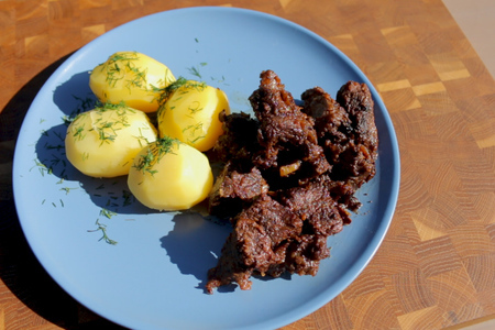 Мясо по кремлевски | говядина в казане на костре post thumbnail image