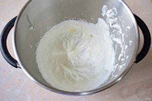 Торт молочная девочка с клубникой Торт молочная девочка с клубникой