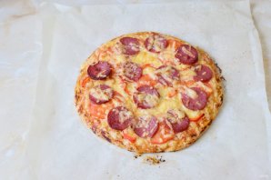 Пицца с копченой колбасой Пицца с копченой колбасой