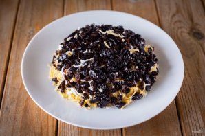 Салат "Черепаха" с консервами