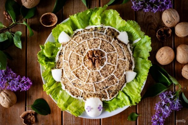 Салат «Черепаха» с консервами post thumbnail image