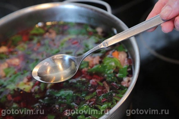 Ботвинник с мясом (суп с говядиной и свекольной ботвой) Ботвинник с мясом (суп с говядиной и свекольной ботвой)