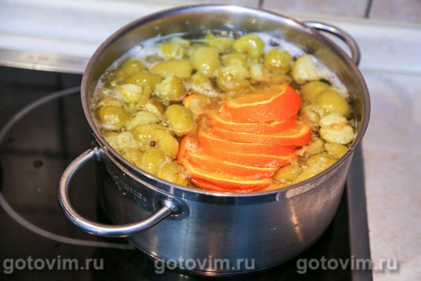 Компот из зеленых яблок с апельсином Компот из зеленых яблок с апельсином