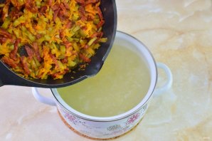 Рассольник с рисом и колбасой Рассольник с рисом и колбасой