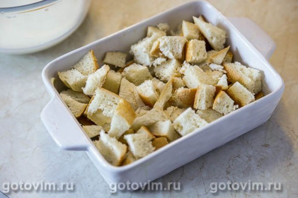 Хлебная запеканка с клубникой и творожным сыром Хлебная запеканка с клубникой и творожным сыром
