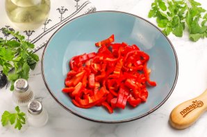 Cалат "Красное море" с крабовыми палочками