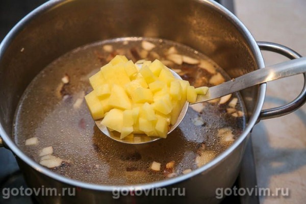 Суп из белых грибов с картофелем Суп из белых грибов с картофелем