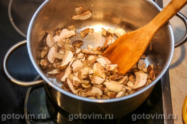 Суп из белых грибов с картофелем Суп из белых грибов с картофелем