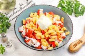 Cалат "Красное море" с крабовыми палочками