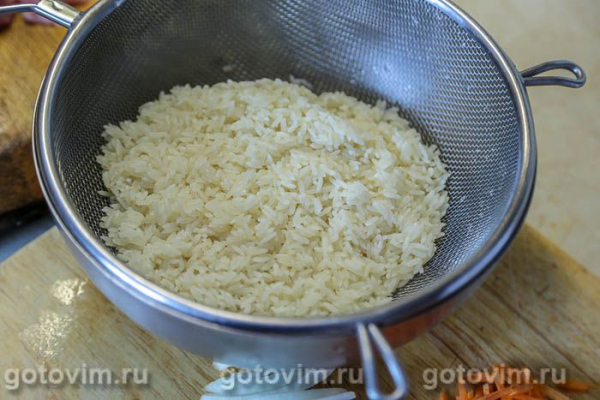 Плов со свининой с алычой