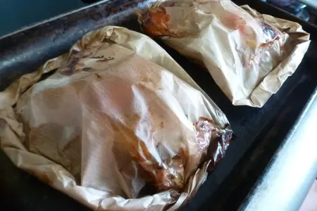 Ароматные рёбрышки с овощами, запеченные в пергаменте