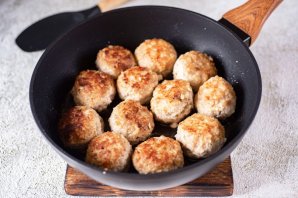 Мясные тефтели с рисом