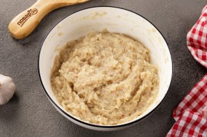 Куриные котлеты с хлебом Куриные котлеты с хлебом