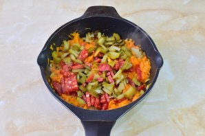 Рассольник с рисом и колбасой Рассольник с рисом и колбасой