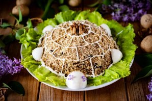 Салат "Черепаха" с консервами