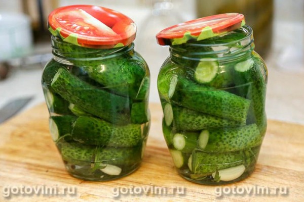 Маринованные огурцы с тархуном