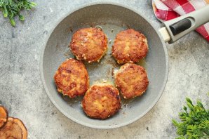 Котлеты с чесноком