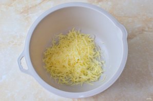 Рулетики с сыром и чесноком Рулетики с сыром и чесноком