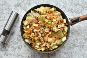 Жаркое из капусты Жаркое из капусты