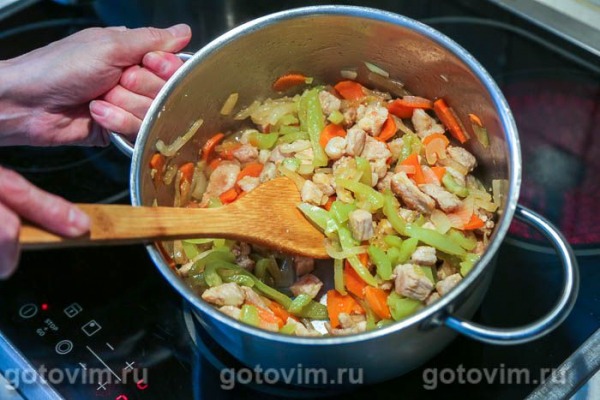 Рагу с мясом и чечевицей Рагу с мясом и чечевицей