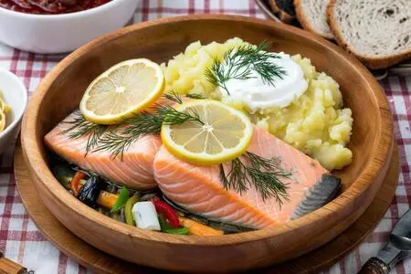 Горбуша запеченная post thumbnail image