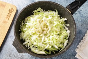Яичница с капустой Яичница с капустой