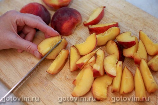 Варенье с клубникой и персиками на агар-агаре Варенье с клубникой и персиками на агар-агаре