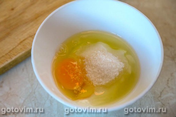 Слойки с творогом и нектаринами