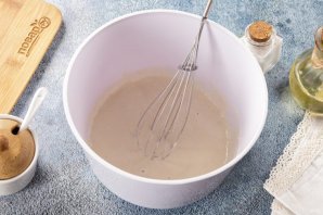 Дрожжевые оладушки на кефире Дрожжевые оладушки на кефире