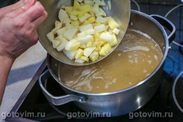 Мясной суп с пшеничной крупой «Артек» Мясной суп с пшеничной крупой «Артек»