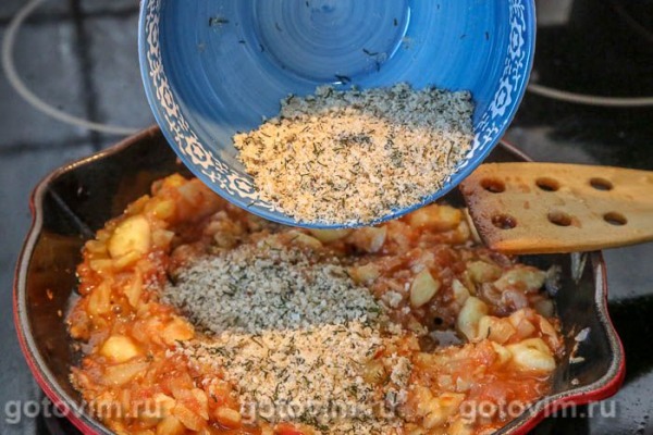 Кабачки, фаршированные хлебными крошками и сыром Кабачки, фаршированные хлебными крошками и сыром