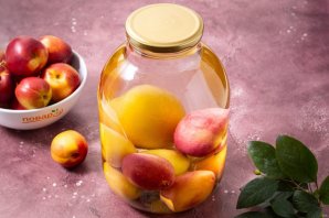 Компот из нектаринов