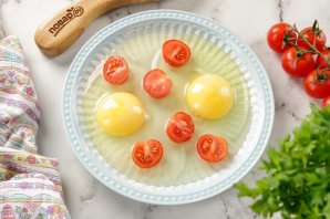 Глазунья в микроволновке Глазунья в микроволновке