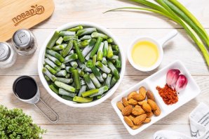 Зеленая фасоль на сковороде