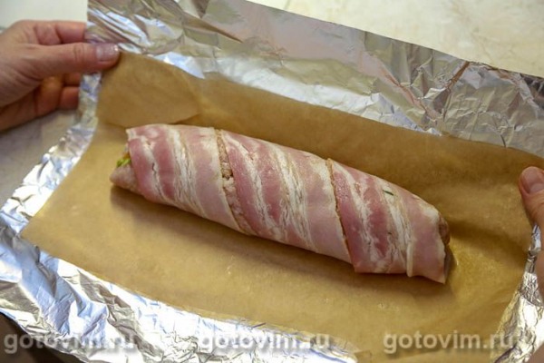 Рулет из мясного фарша с кабачками в беконе Рулет из мясного фарша с кабачками в беконе