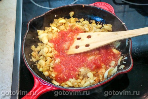 Кабачки, фаршированные хлебными крошками и сыром Кабачки, фаршированные хлебными крошками и сыром