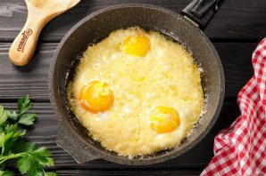Яичница с сыром Яичница с сыром