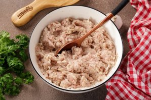 Котлеты из фарша с хлебом Котлеты из фарша с хлебом