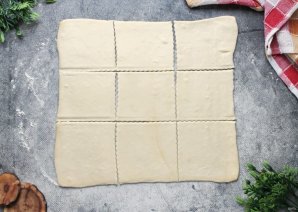 Пирожки с колбасой и сыром Пирожки с колбасой и сыром
