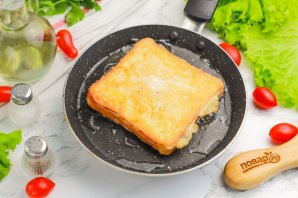 Тосты с ветчиной и сыром