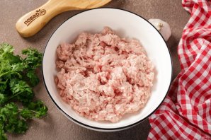 Котлеты из фарша с хлебом Котлеты из фарша с хлебом