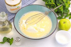 Яблочно-творожные оладьи