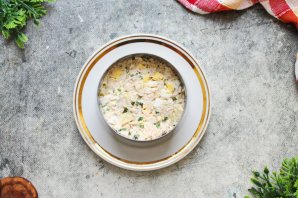 Салат с ананасами