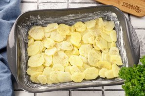 Запеканка с фаршем под соусом Бешамель Запеканка с фаршем под соусом Бешамель