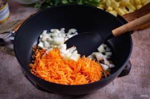 Суп с рыбными консервами