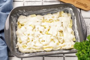 Запеканка с фаршем под соусом Бешамель Запеканка с фаршем под соусом Бешамель