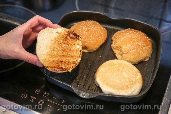 Бургеры с фрикадельками Бургеры с фрикадельками