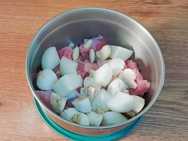 Рецепт домашней колбасы с шампиньонами